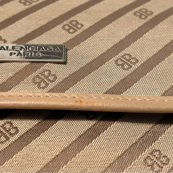Balenciaga Monogram Fabric Vintage Shoulder Crossbody Flap Bag Beige Leather - Picture 4 of 11
